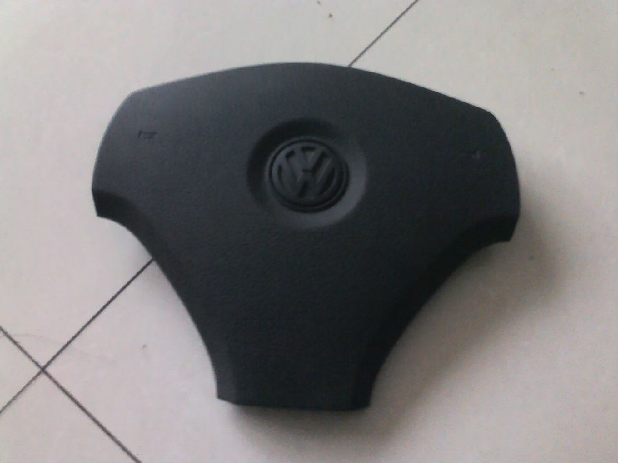 汽车安全气囊盖