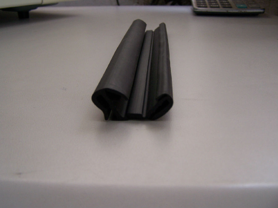 汽车玻璃导槽密封条